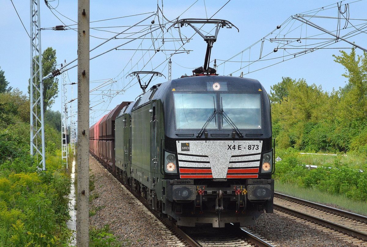 DB Cargo mit MRCE Doppeltraktion X4 E - 873/ 193 873-7 + X4 E - 600/ 193 600-4 mit WErzzug Richtung Eisenhüttenstadt am 02.08.17 Bf. Berlin-Hohenschönhausen.