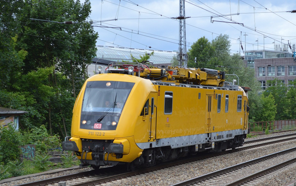 DB HIOB 711 122-2 am 16.06.15 Berlin-Köpenick.