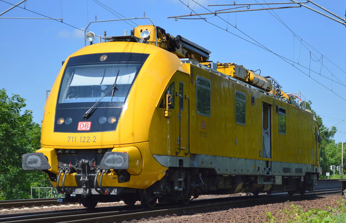 DB HIOB 711 122-2 am 08.06.16 Berlin-Wuhlheide.