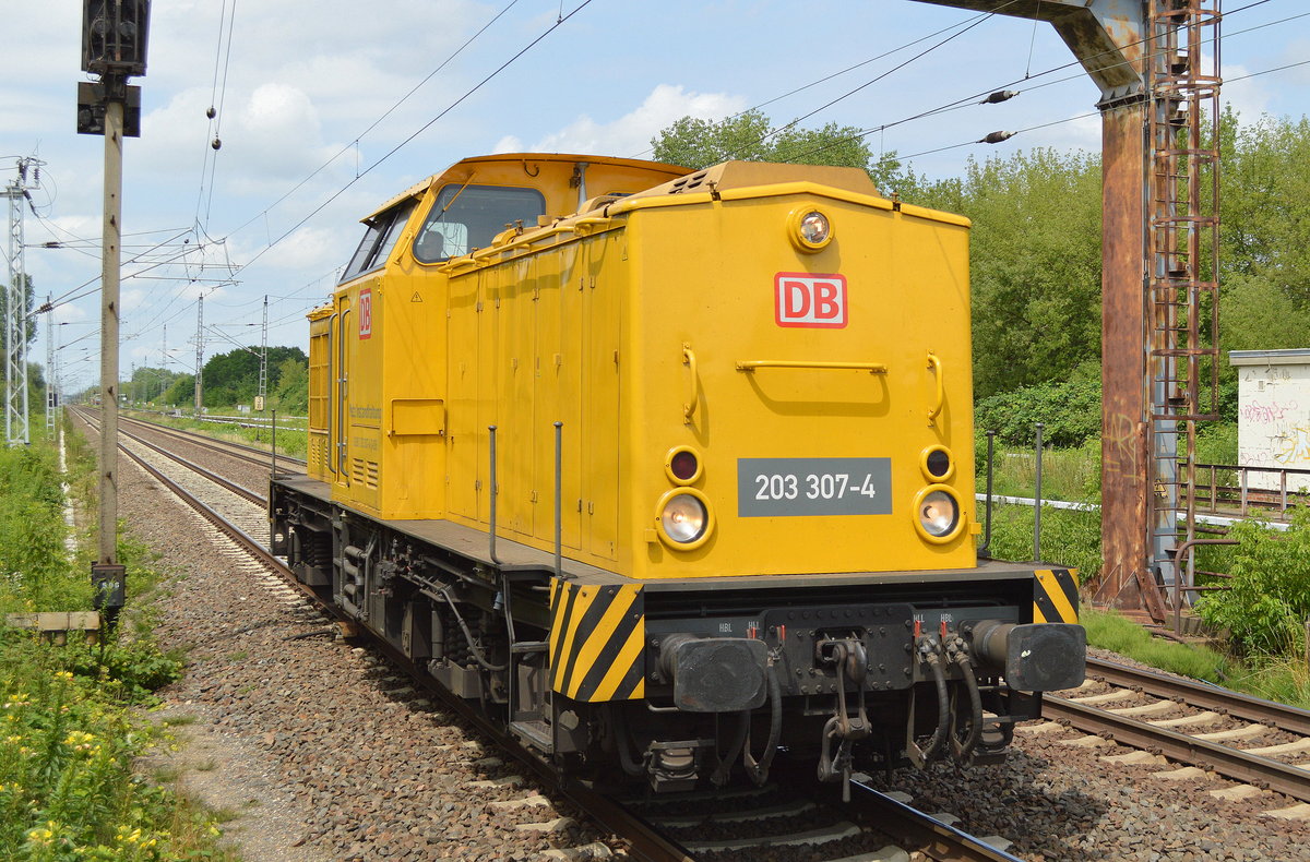 DB Netz 203 307-4 am 11.07.17 Bf. Berlin-Hohenschönhausen.