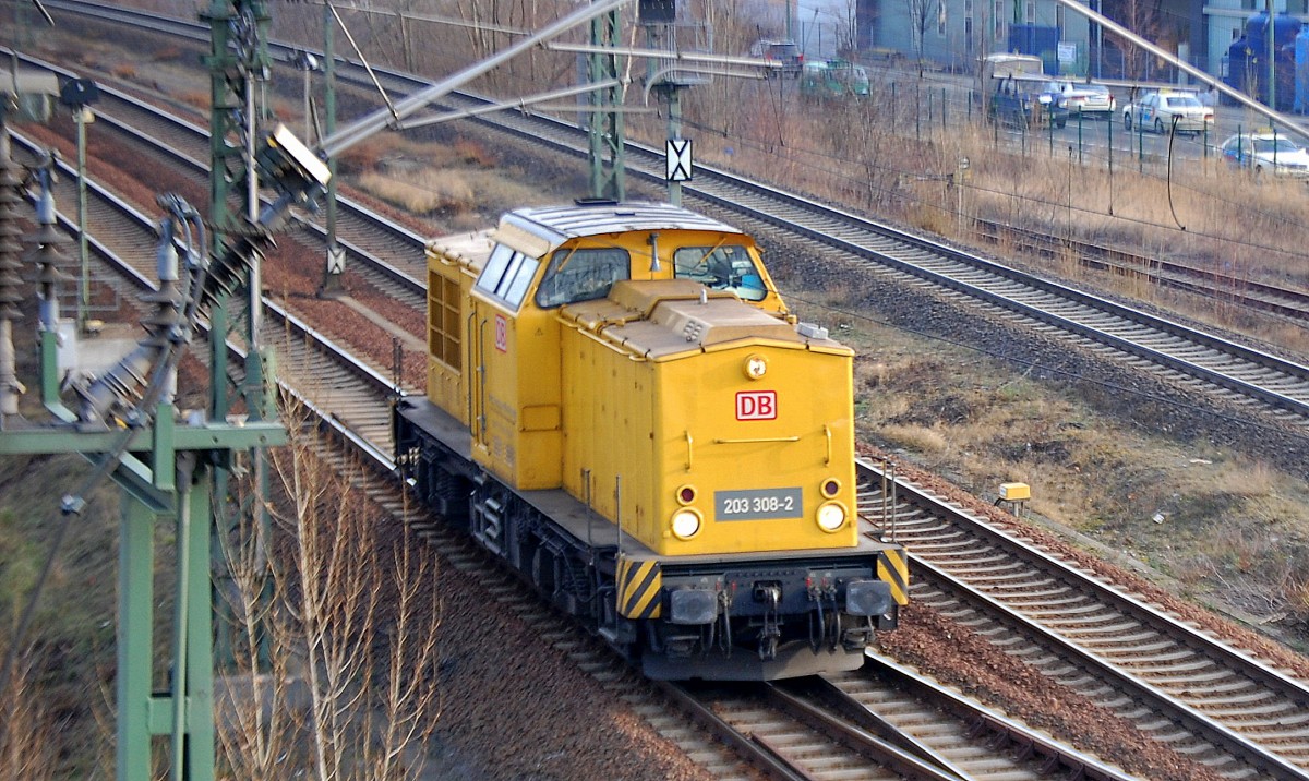 DB Netz 203 308-2 Richtung Berlin Spandau am 14.01.14 Berlin-Putlitzbrücke.