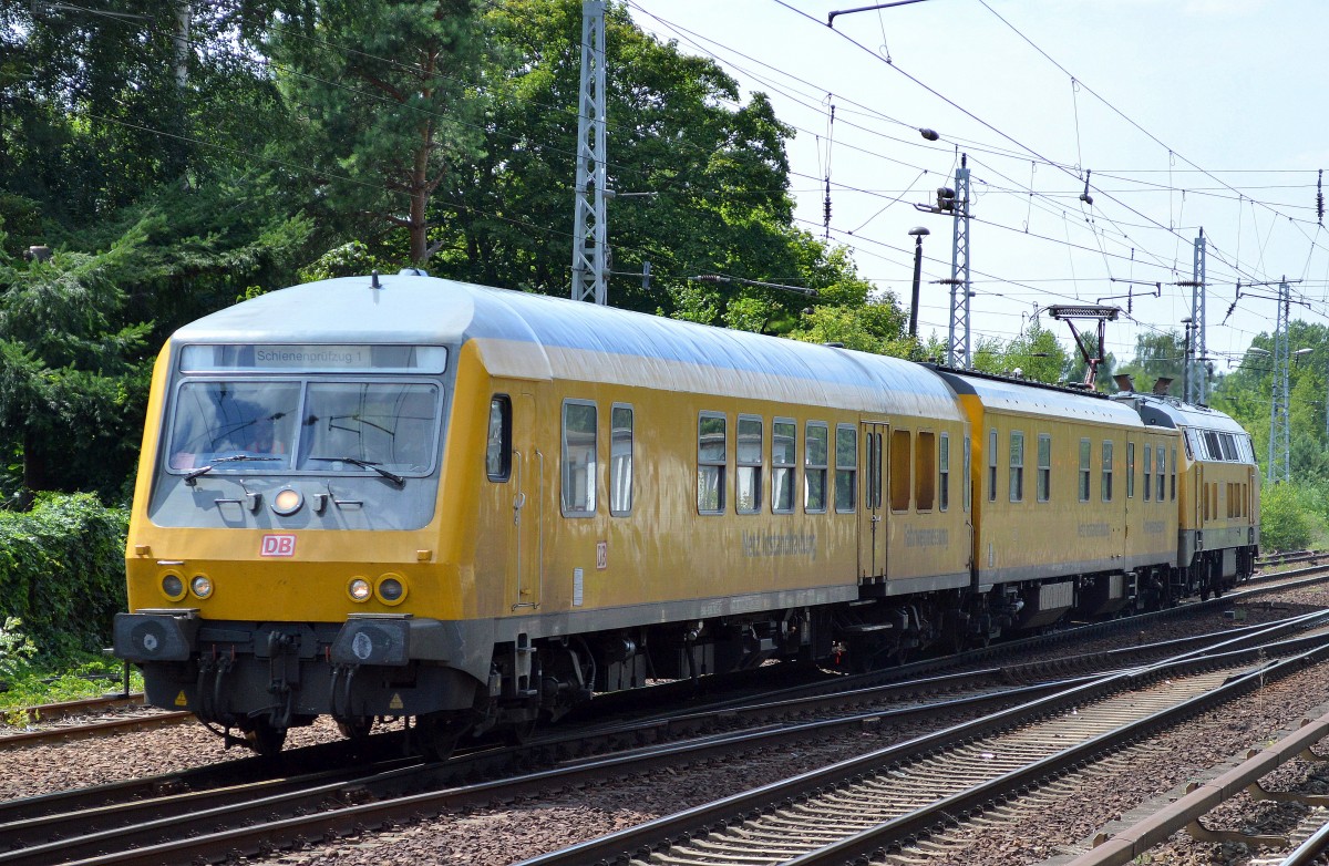 DB Netz Instandhaltung mit Messzug zur Fahrwegmessung angeschoben von 218 392-9 am 24.07.15 Berlin-Hirschgarten.