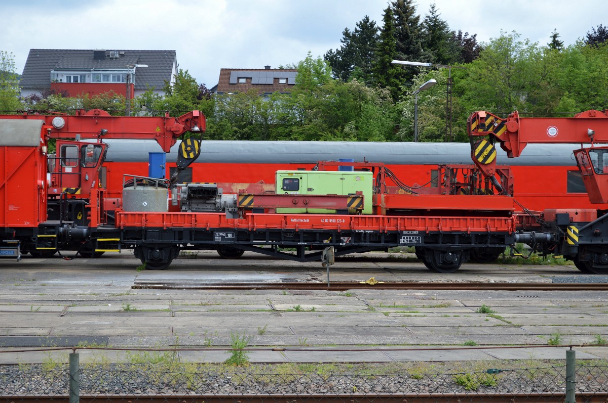 DB Netz Notfalltechnik Kranschutzwagen vom Kranwagen Krupp Ardelt  DICKY  mit der Nr. 40 80 9550 223-8 am 18.05.14 DB Werk Fulda.