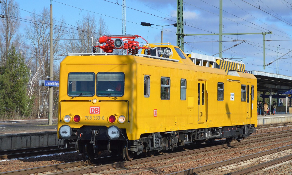 DB ORT 708 330-6 am 05.02.15 Durchfahrt Bhf. Flughafen Berlin-Schönefeld.