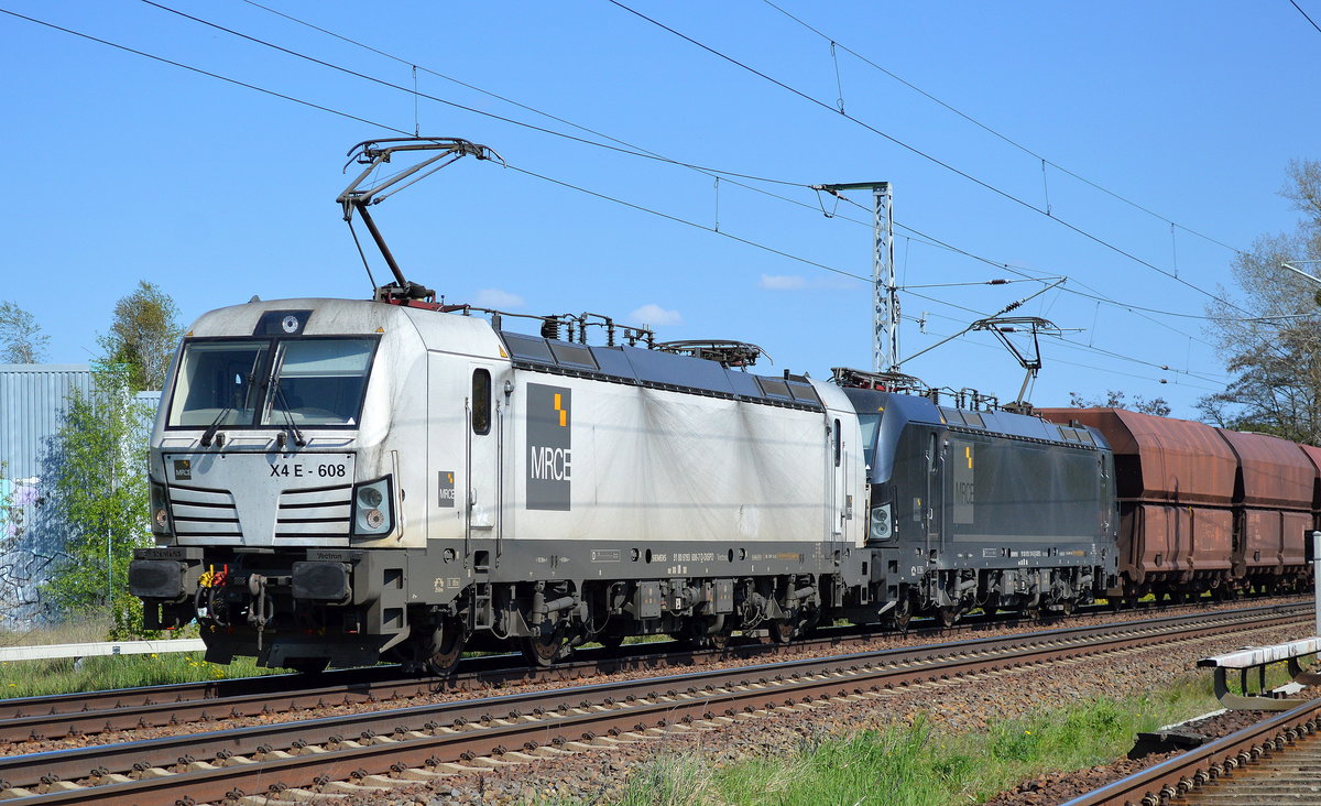 DB Schenker Rail mit X4 E - 608 + X4 E - 614 und Erzpendel (leer) Richtung Rostock am 05.05.16 Mühlenbeck/Mönchmühle bei Berlin. 