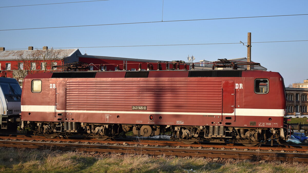 DeltaRail GmbH, Frankfurt (Oder) mit ihrer  243 145-0  (NVR:  91 80 6143 145-1 D-DELTA ) in der DELTA Abstellgruppe am Bahnhof Frankfurt (Oder), 22.03.25 