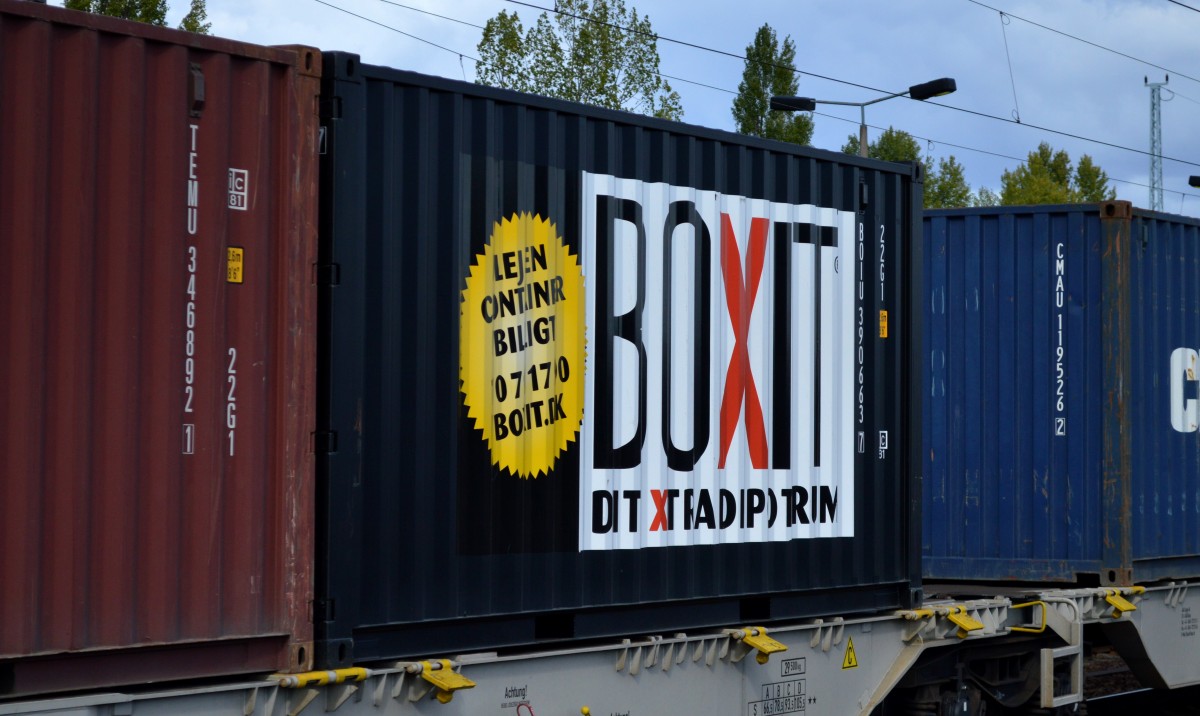 Die dänische Fa. Boxit.dk mit einem ihrer Mietcontainer am 26.09.15 Bhf. Flughafen Berlin-Schönefeld.