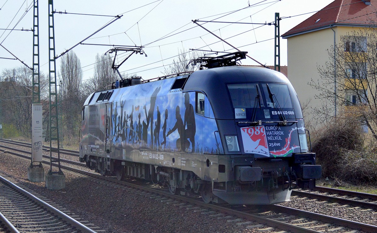 Die DB mit der angemieteten MRCE Dispolok ES 64 U2-009 Berliner Innenring Höhe Berlin-Jungfernheide Richtung Berlin-Grunewald, 07.04.15