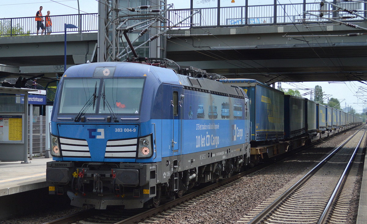 Die große Sommerüberraschung 2017, plötzlich tauchten neue Siemens Vectron von der CD Cargo aus Tschechien auf dem Berliner Außenring auf (zu diesem Zeitpunkt damals meine erste Sichtung), die 383 004-9 mit KLV-ZUg (LKW WALTER Trailer) bei der Durchfahrt BF. Berlin-Hohenschönhausen.