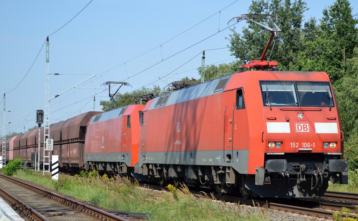 Doppeltraktion 152 106-1 + 152 XX6-6 mit Erzzug am 21.08.15 Richtung Karower Kreuz Berlin in Mühlenbeck/Mönchmühle bei Berlin.