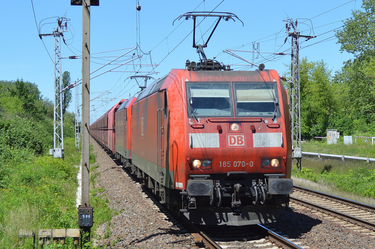 Doppeltraktion 185 070-0 + 185 ???-? mit Erzzug am 02.06.17 Bf. Berlin-Hohenschönhausen 