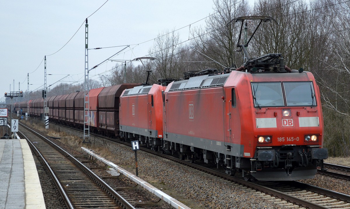 Doppeltraktion 185 145-0 + 185 045-2 mit Erzzug am 06.03.15 Mühlenbeck/Mönchmühle b.Berlin.