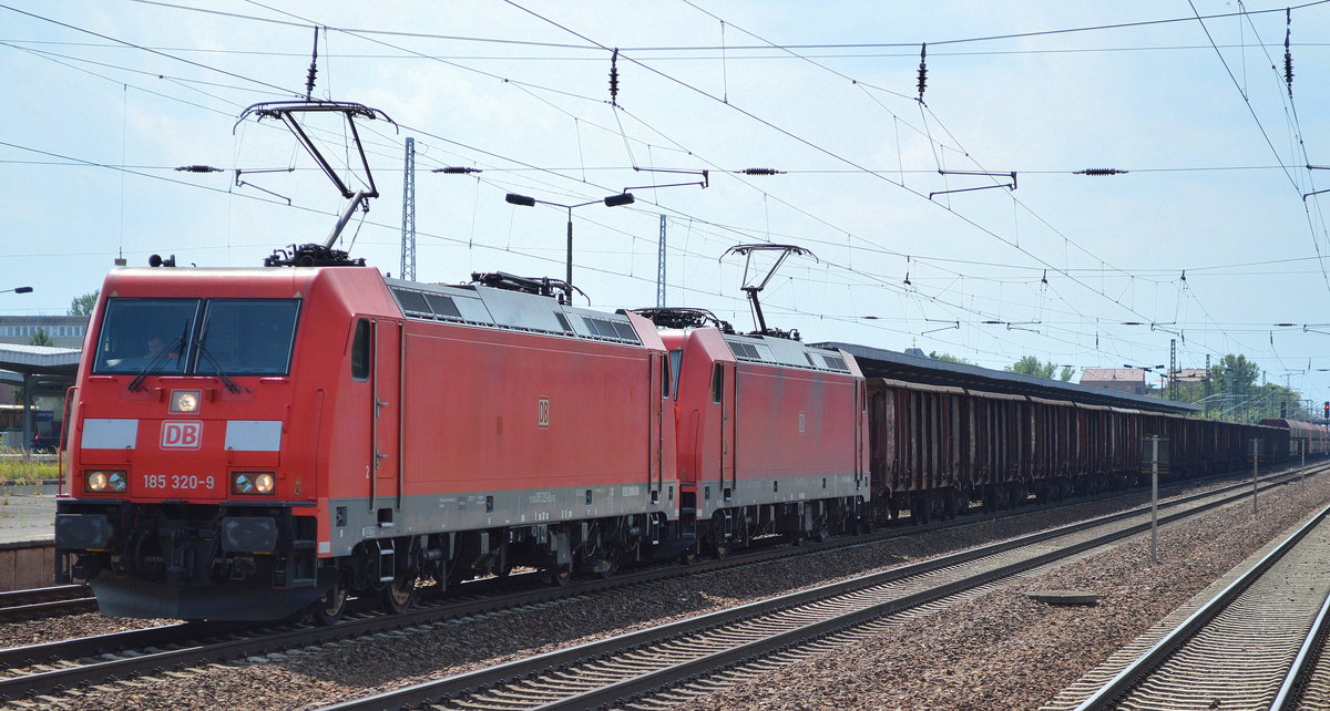 Doppeltraktion 185 320-9 + 185 362-1 mit Erzzug am 29.07.16 Bf. Flughafen Berlin-Schönefeld.