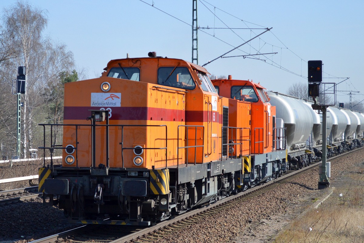 Doppeltraktion Arcelor/EKO-Trans 63 (98 80 293 063-4 D-EKO, LEW Bj.1973) + 60 (98 80 293 060-0 D-EKO, LEW Bj.1978) mit einem Staubgutwagen Richtung Berlin-Spandau bei der Durchfahrt Bhf. Berlin-Jungfernheide am 10.03.14