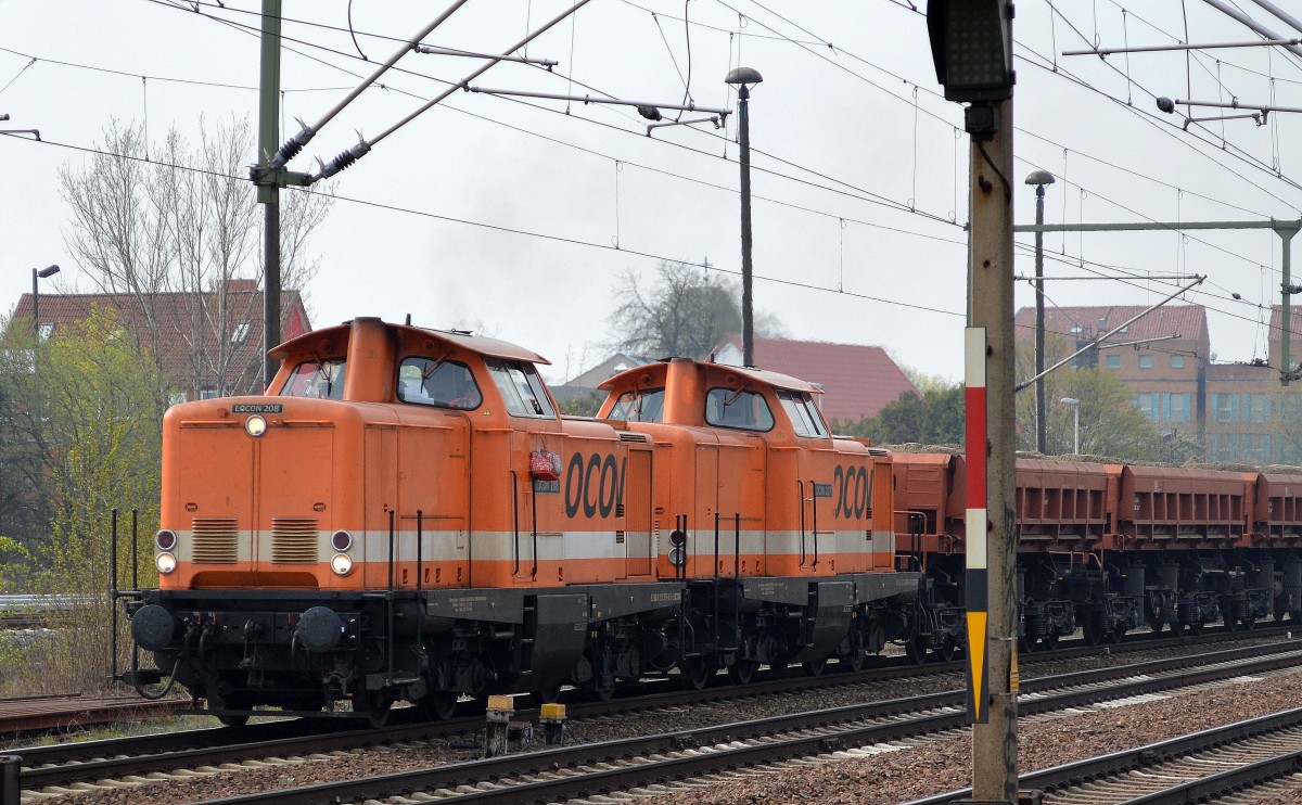 Doppeltraktion LOCON 208 (212 357-8) + LOCON 207 (212 358-6) mit Schotterzug (Sandbefüllung) Richtung Gleisbaustelle Höhe Berlin Schöneweide/Baumschulenweg am 01.04.14 Durchfahrt Bhf. Flughafen Berlin-Schönefeld.