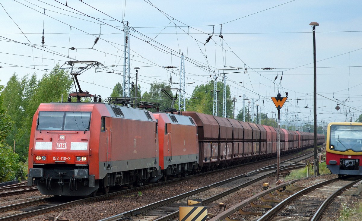 Doppeltraktion mit 152 110-3 + 152 XXX-X mit Erzzug am 07.08.15 Berlin-Hirschgarten.