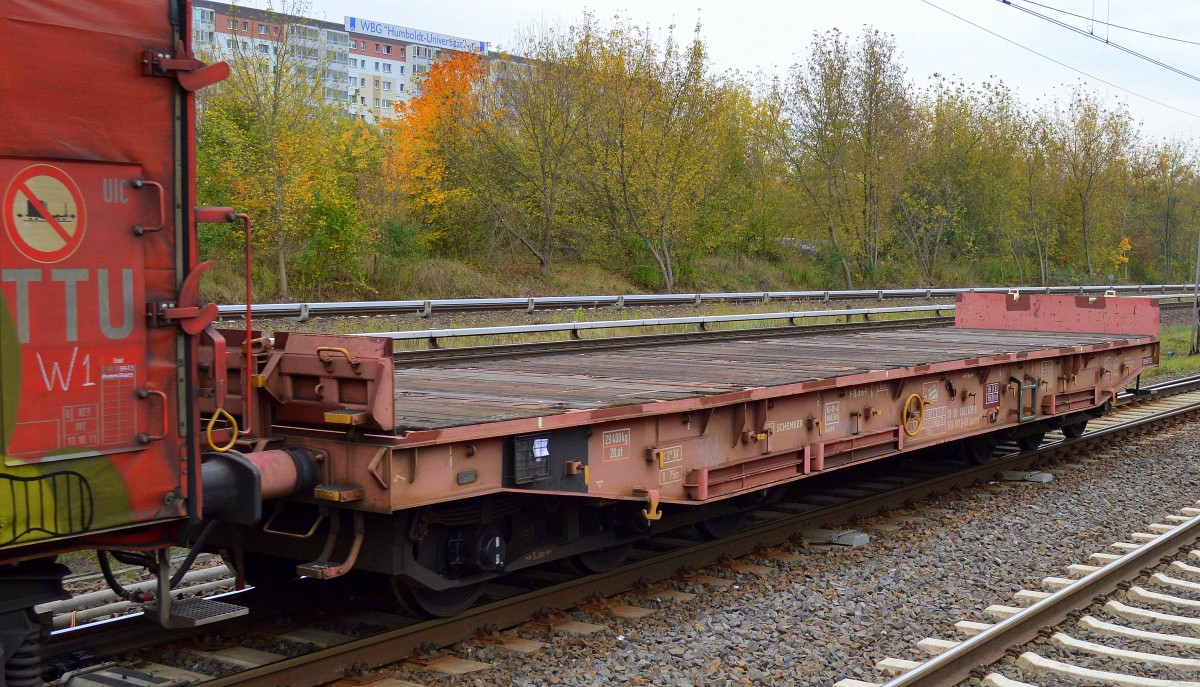 Drehgestell-Flachwagen der DB mit der Nr. 31 TEN-RIV 80 D-DB 4852 409-0 Samms 489 am 13.10.14 Berlin-Hohenschönhausen.