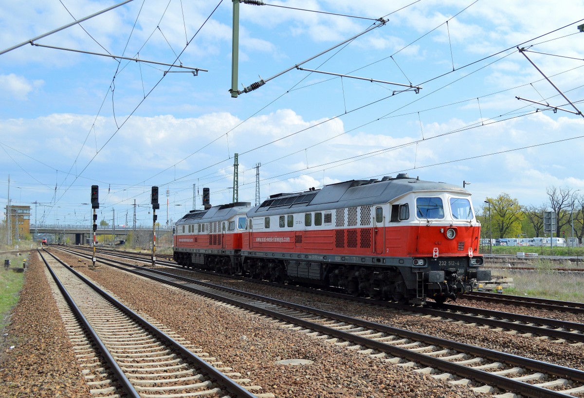 East-West Railways 232 512-4 am Haken von 232 309-5 am 08.04.14 Bhf. Flughafen Berlin-Schönefeld.