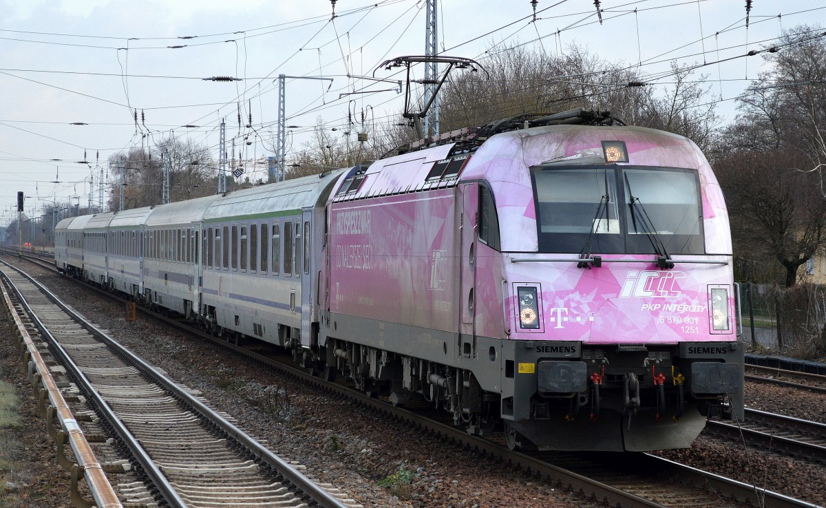 EC 46 aus Warschau Richtung Berliner Innenstadt mit PKPIC 5 370 001 am 26.01.16 Berlin-Hirschgarten.