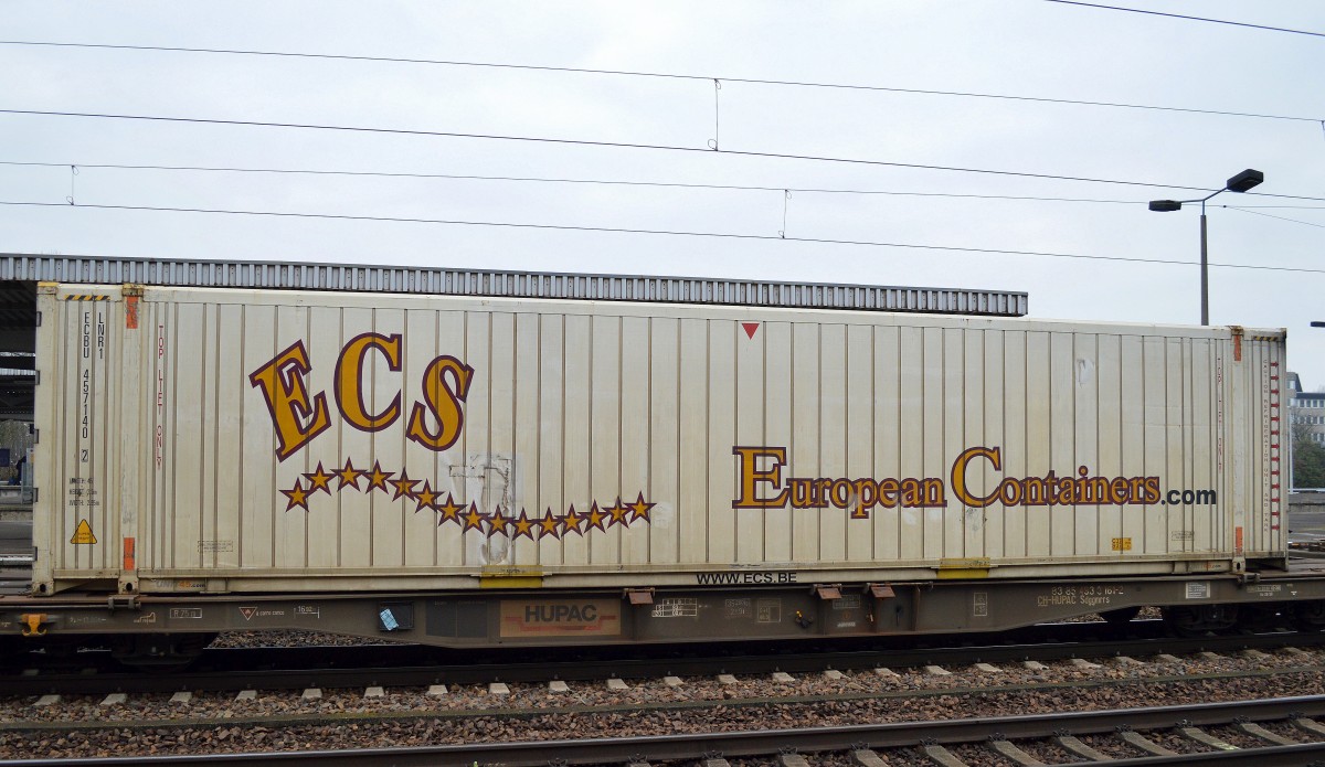 Ein ECS 45 ft MEGA container, einer der größten im internationalen Verkehr in Europa am 18.02.16 Bhf. Flughafen Berlin-Schönefeld.  