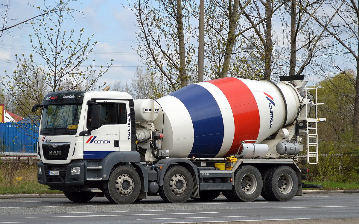 Ein MAN TGS 32.400 Betonmischfahrzeug der Fa. START LOGISTIK für CEMEX am 07.04.16 Berlin-Marzahn. 