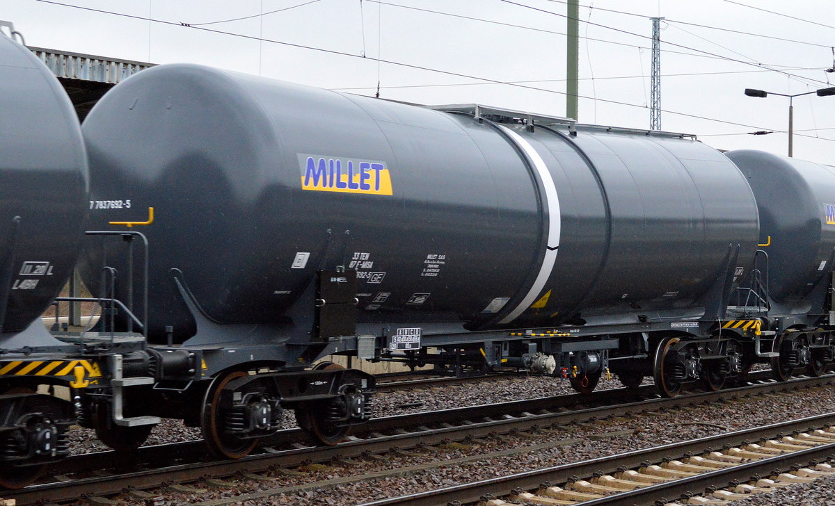 Ein noch ganz aussehender französicher Kesselwagen der Fa. MILLET S.A.S. mit der Nr. 33 TEN 87 F-MISA 7837 692-5 am 01.03.17 Bf. Flughafen Berlin-Schönefeld.