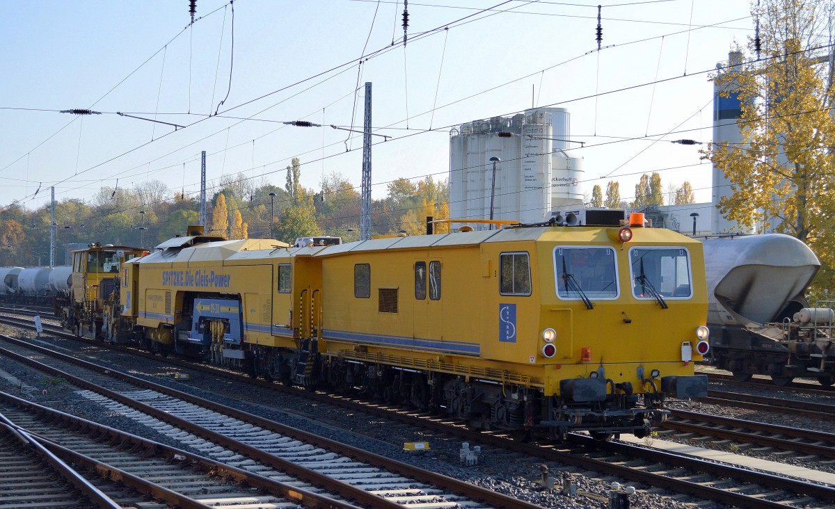 Ein P&T DYNAMIC STOPFEXPRESS 09-3X der Fa. Spitzke Logistik + Schotterplaniermaschine D-SPAG 99 80 9425 020-1 am 27.10.15 Berlin-Greifswalder Str.