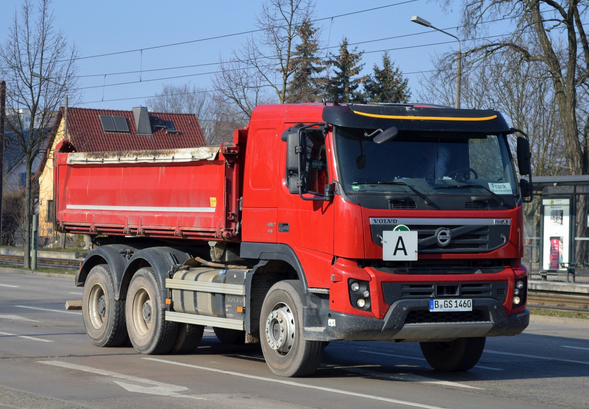 EIN VOLVO FMX 450 EEV Baukipper am 09.03.16 Berlin-marzahn.