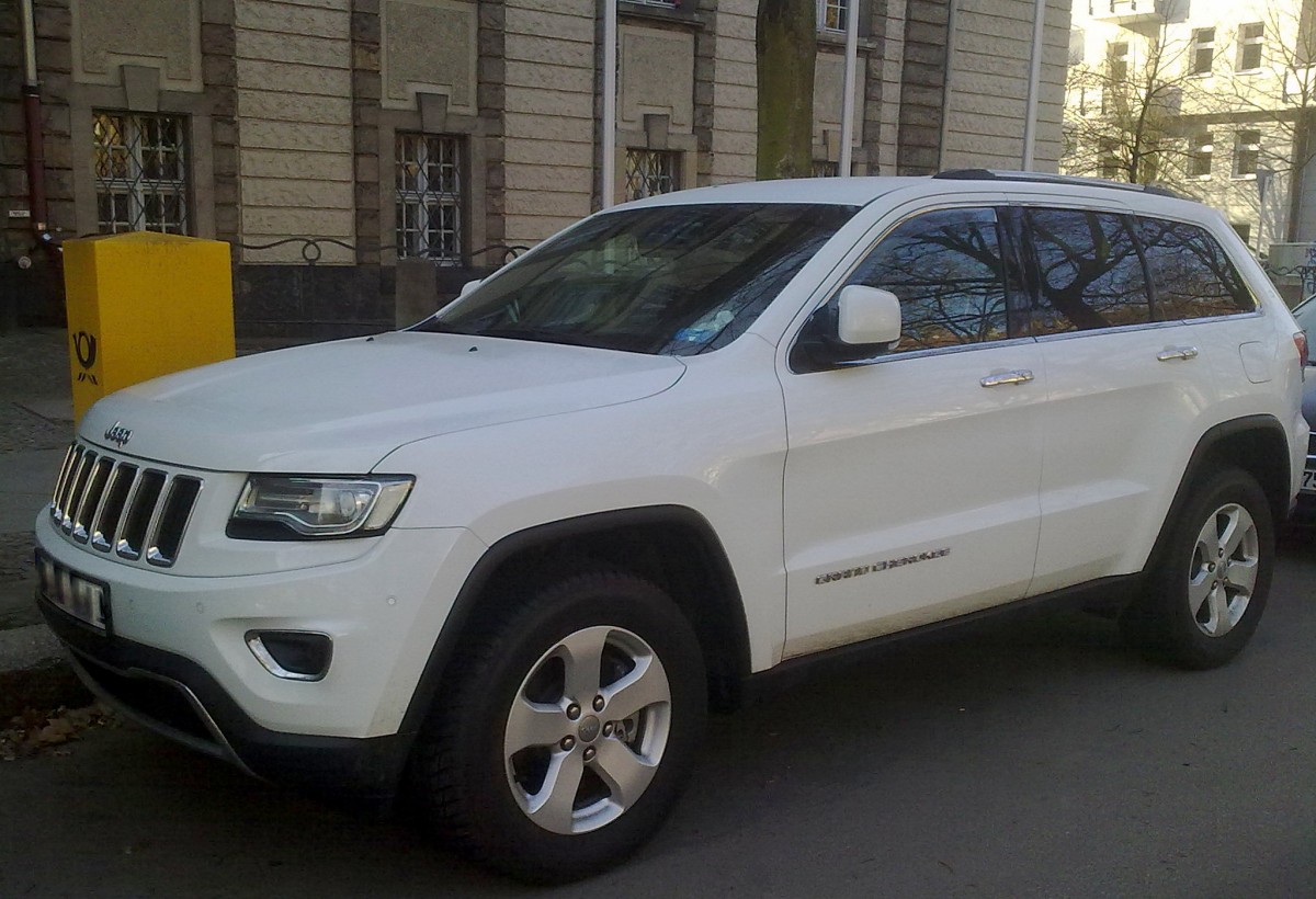 Ein wunderbar schöner JEEP GRAND CHEROKEE am 25.02.14 Berlin-Pankow.