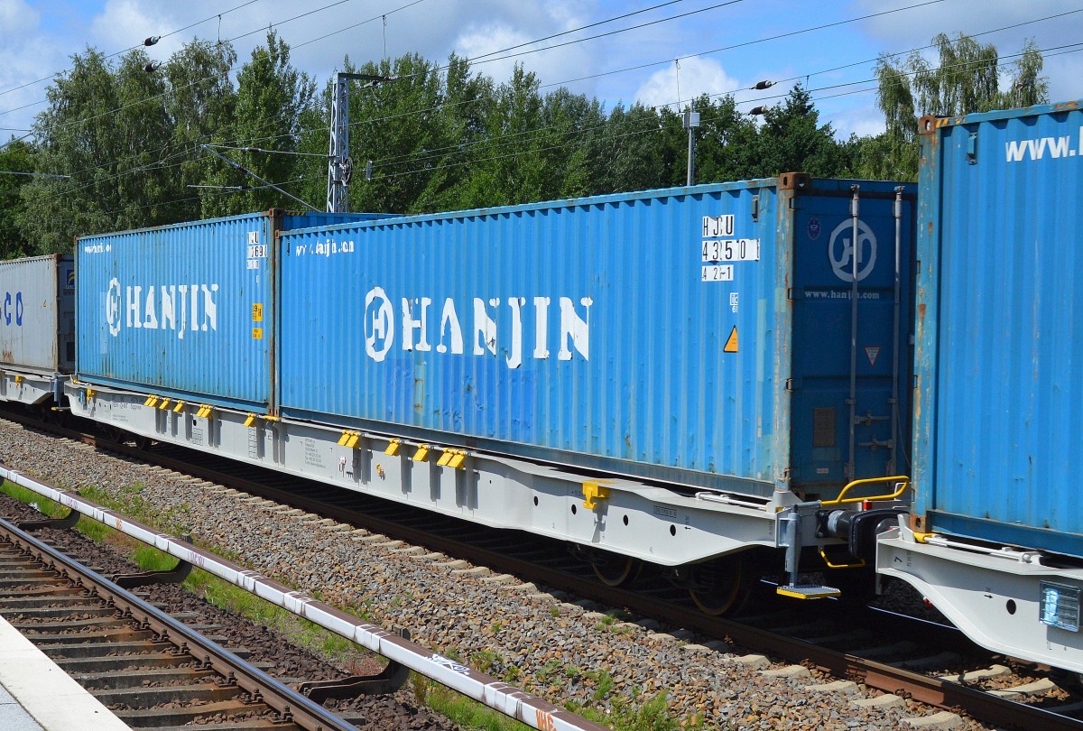Eine der größten Reedereien der Welt, die südkoreanische Hanjin Shipping hat natürlich weltweit eine riesige Anzahl Container im Umlauf, 24.06.14 Mühlenbeck/Mönchmühle b. Berlin.