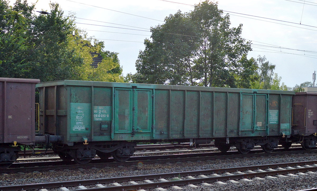 Einer der ehemaligen Rolldachwagen schon viele Jahre für ITL als offener Güerwagen im Einsatz mit der Nr. 37 RIV 80 D-ITL 0810 010-9 Tams am 08.08.16 Berlin Grünau.