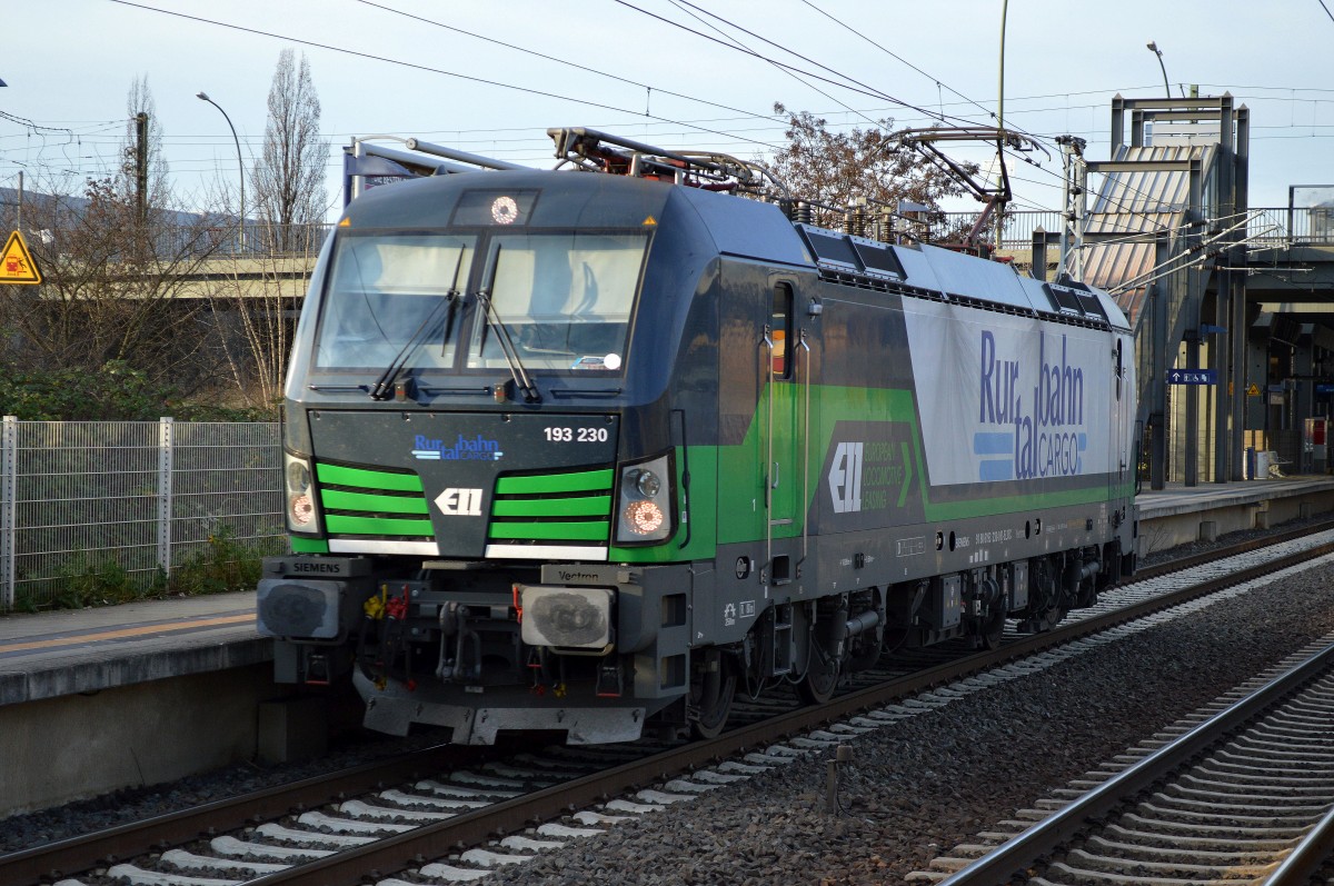 ELL Vectron 193 230 (91 80 6193 230-0 D-ELOC, Siemens Bj.2015) für RTBC tätig am 03.12.15 Berlin-Hohenschönhausen.