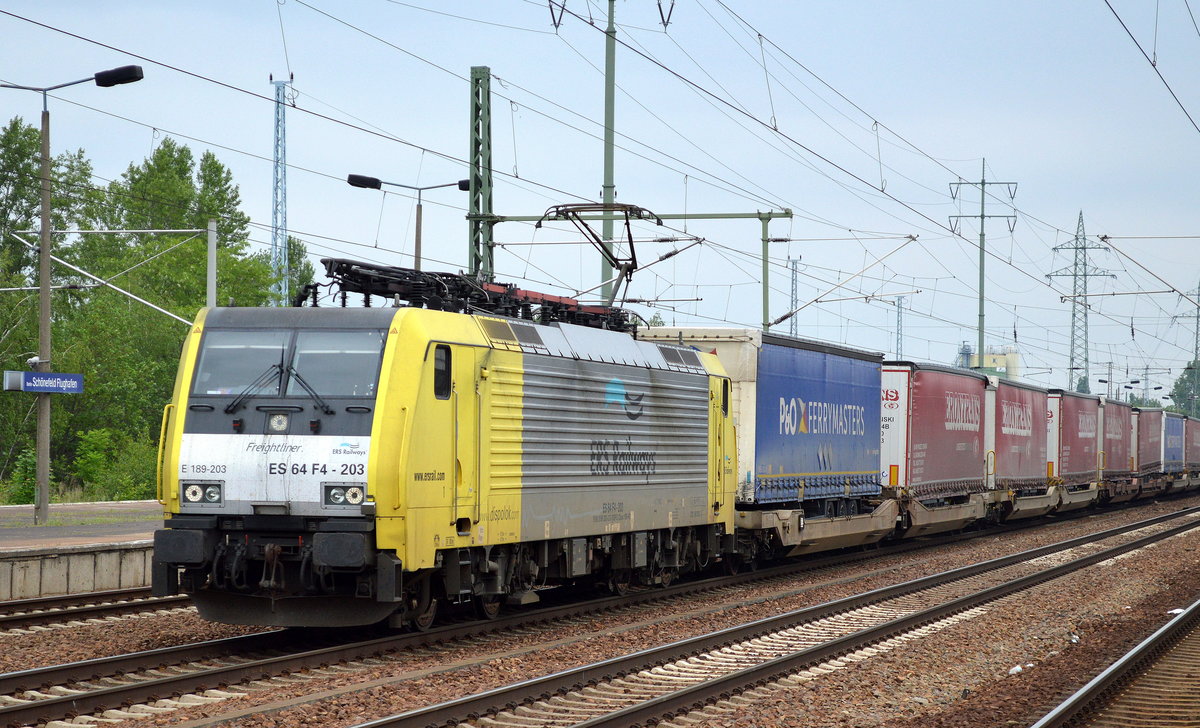 ERSR MRCE Dispo E 189-203 mit KLV-Zug am 24.05.16 Bf. Flughafen Berlin-Schönefeld.