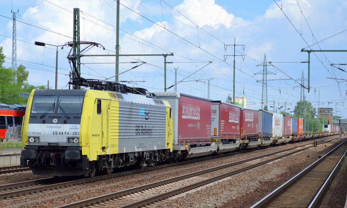ERSR Poznan Shuttle mit MRCE Dispolok E 189-203/ES 64 F4-203 am 21.07.15 Bhf. Flughafen Berlin-Schönefeld. 