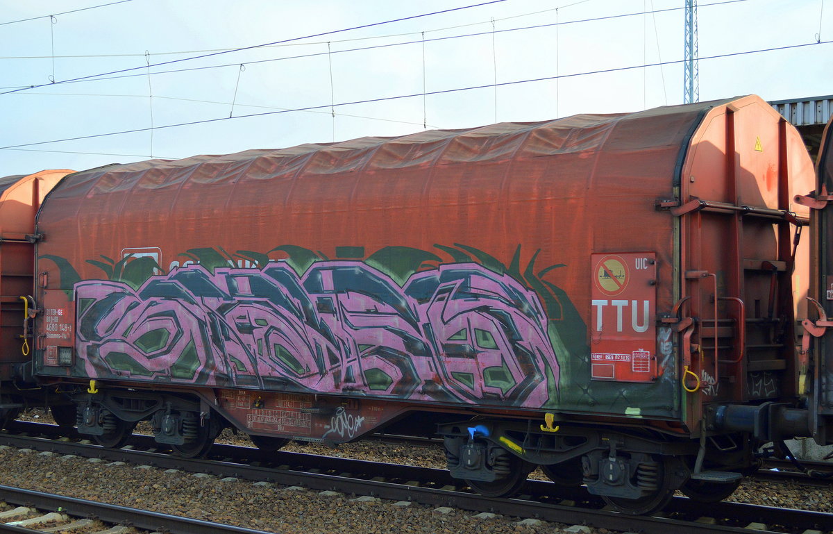 Gaffiti gesichtet am 11.11.16 Bf. Flughafen Berlin-Schönefeld.