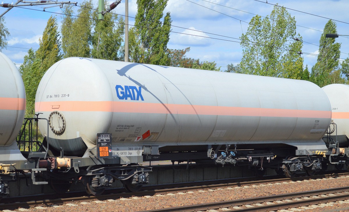 Gasdruckkesselwagen vom Einsteller GATX Germany mit niederländischer Zulassung mit der Nr. 37 RIV 84 NL-GATXD 7813 231-9 Zags (UN-Nr. 239/1010 = 1,2-Butadien oder 1,3-Butadien) am 08.09.15 BHf. Flughafen Berlin-Schönefeld.