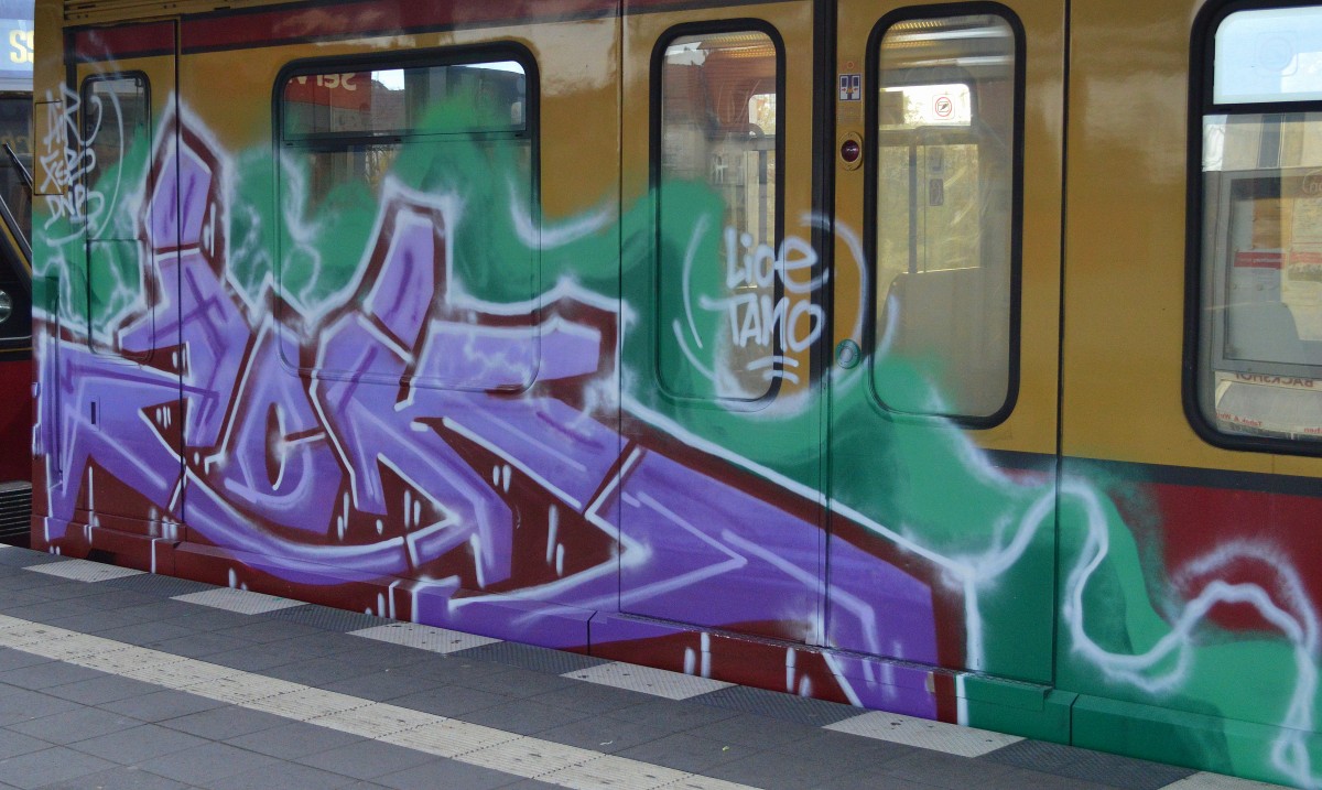 Gesichtet 10.11.14 S-Bhf. Berlin Adlershof.