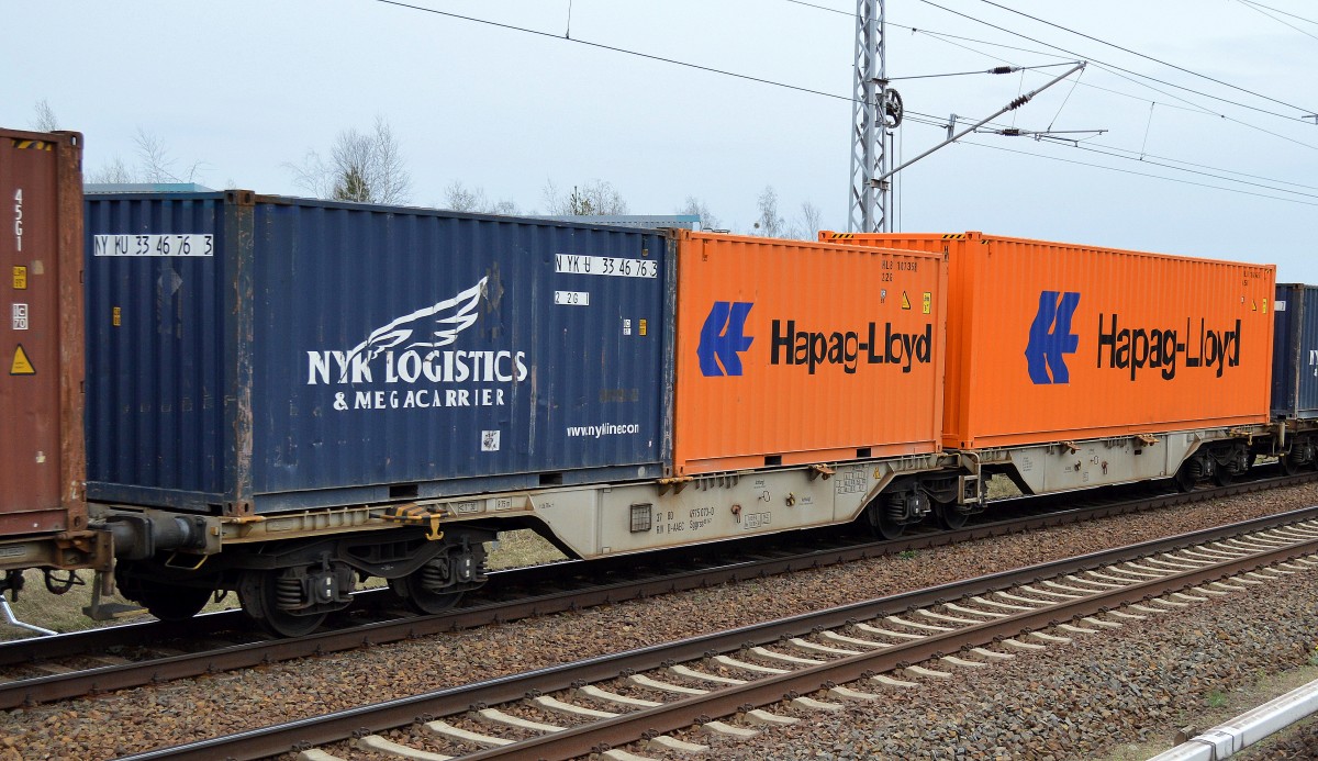 Glenk-Containertragwagen vom Einsteller AAEC mit der Nr. 37 RIV 80 D-AAEC 4975 073-0 Sggrss 80´167 am 14.04.15 Mühlenbeck/Mönchmühle b.Berlin.