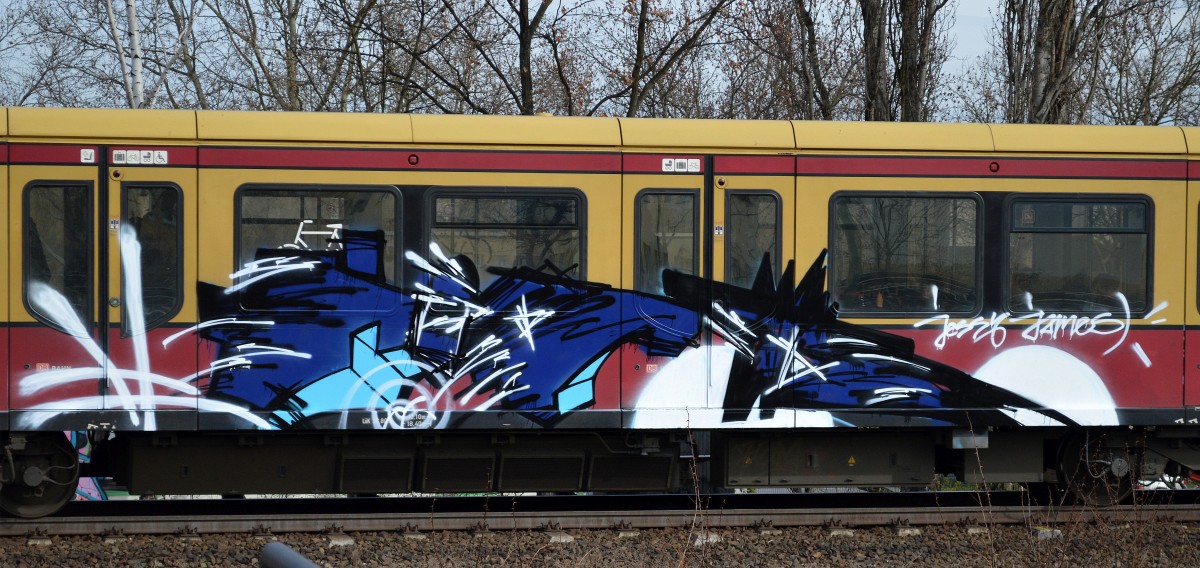 Graffiti am 07.04.15 Berlin-Jungfernheide gesichtet.