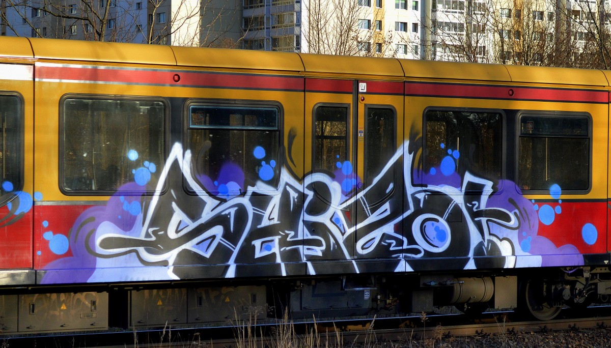 Graffiti gesichtet am 03.12.15 Berlin-Hohenschönhausen.