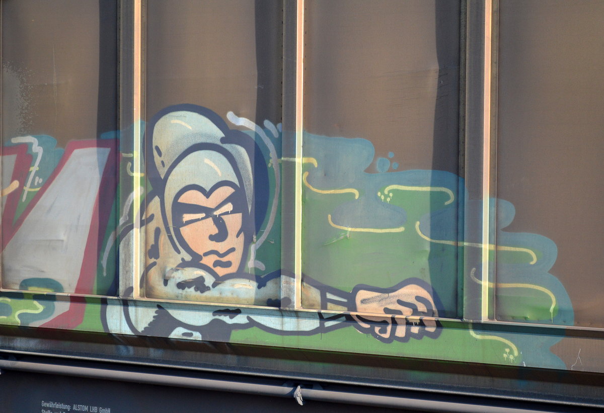 Graffiti gesichtet am 13.09.16 Bf. Flughafen Berlin-Schönefeld.