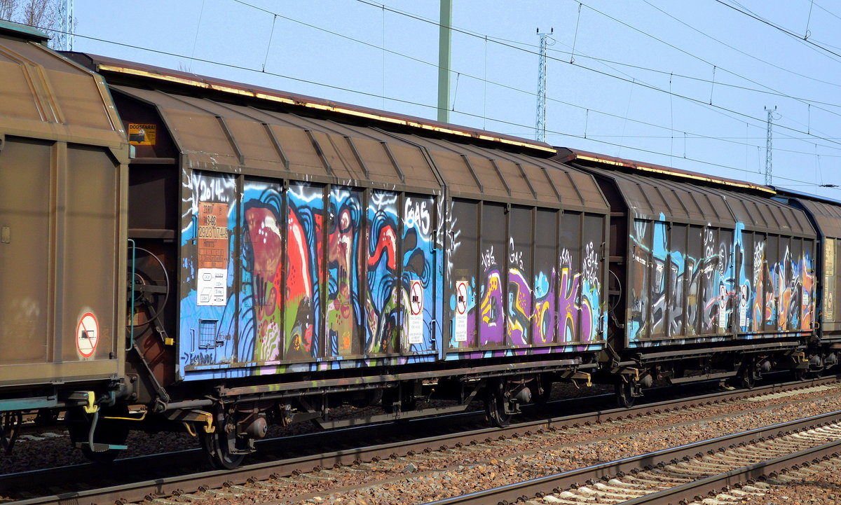 Grafiti gesichtet am 03.04.16 Bhf. Flughafen Berlin-Schönefeld.