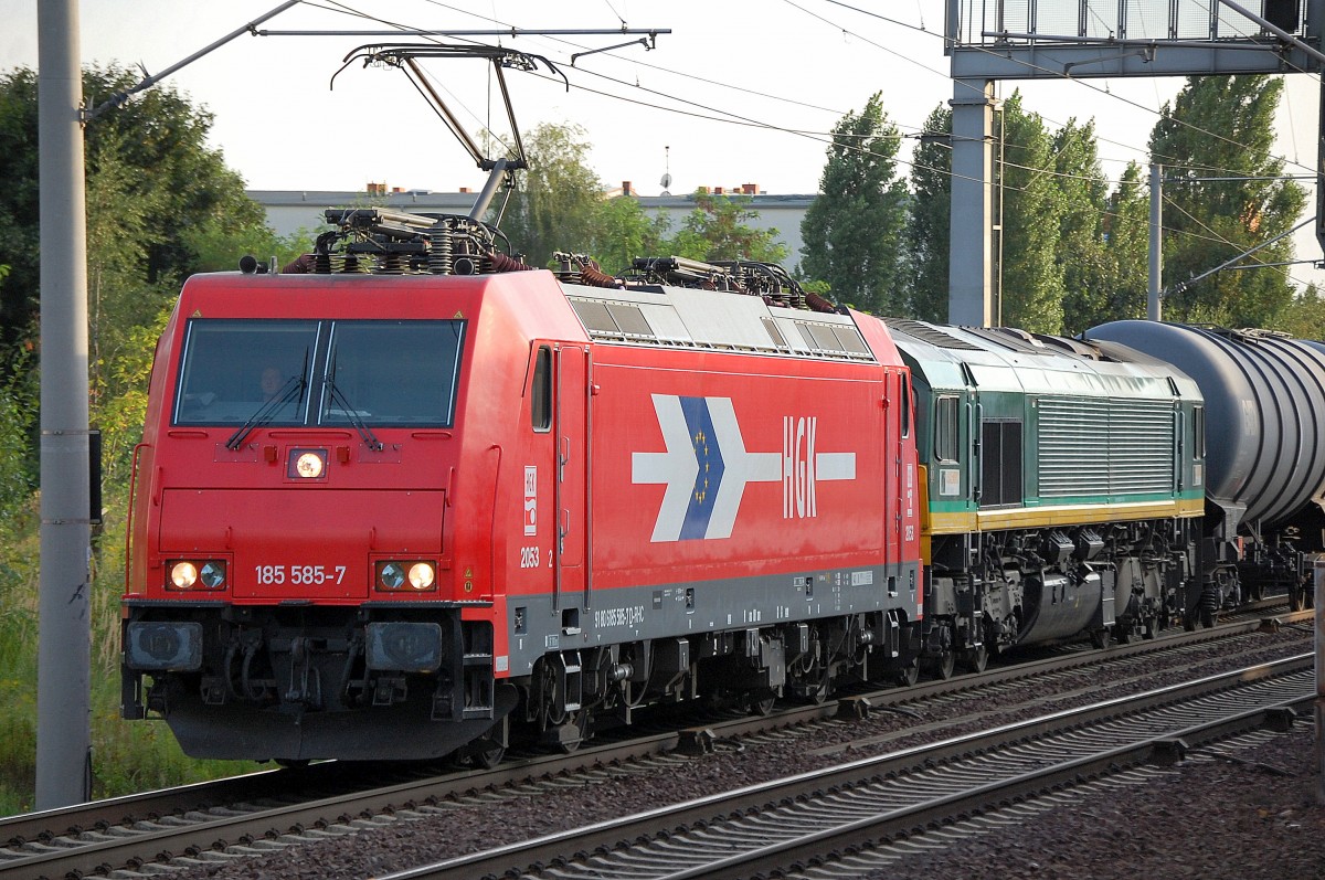 HGK 2053/185 585-7 mit HGK Ascendos Mietlok DE? + Kesselwagenzug am Haken Richtung Berlin-Blankenburg am 23.08.13 Berlin-Pankow