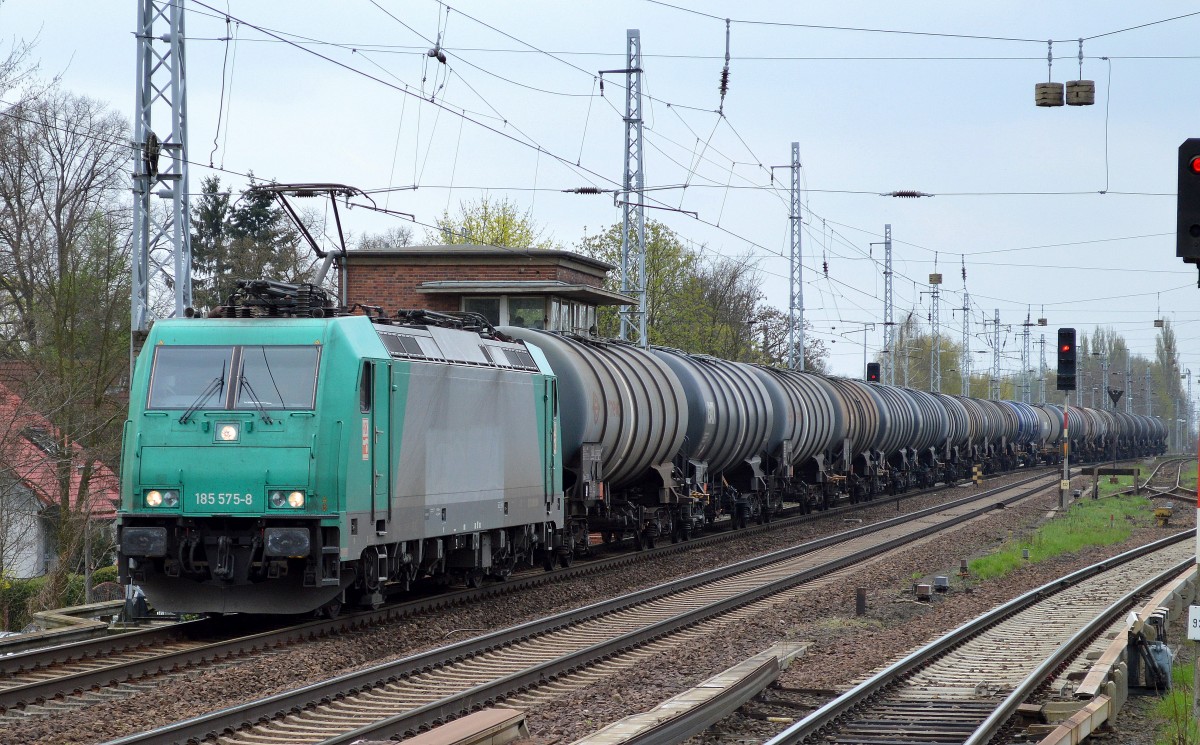 HGK Lok 185 575-8 mit Kesselwagenzug Richtung Schwedt am 07.04.14 Berlin-Karow.