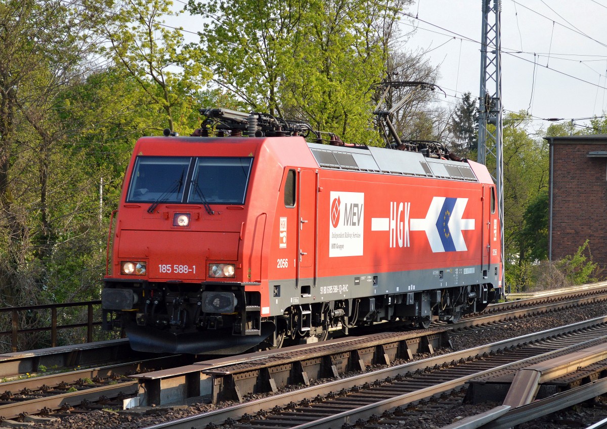 HGK/RHC 2056/185 588-1 überrschend an einem fast güterzugfreiem Nachmittag in Berlin-Karow kurz vor Ostern noch unterwegs Richtung Bernau (Schwedt?), 19.04.14 Berlin-Karow. 