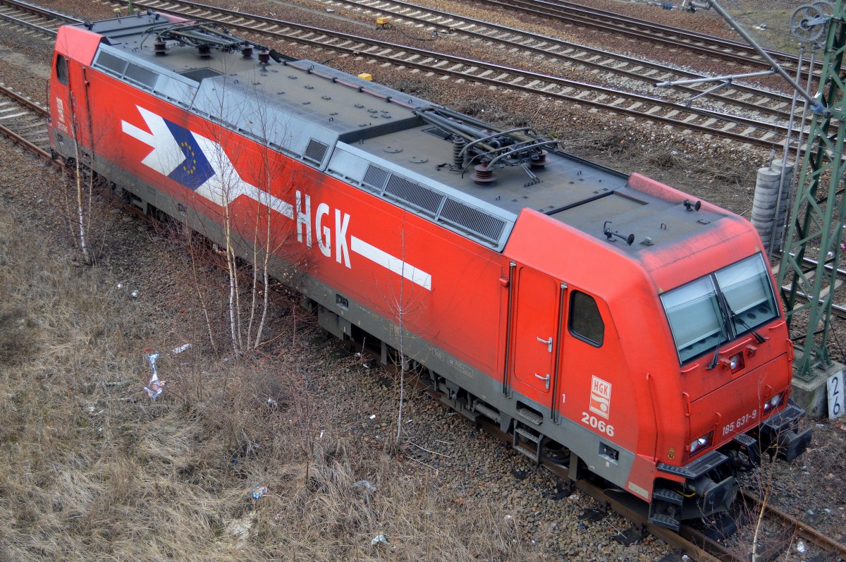 HGK/RHC 2066/185 631-9 am 26.01.15 gegenüber dem Berliner Westhafen abgestellt, Berlin-Pulitzbrücke.