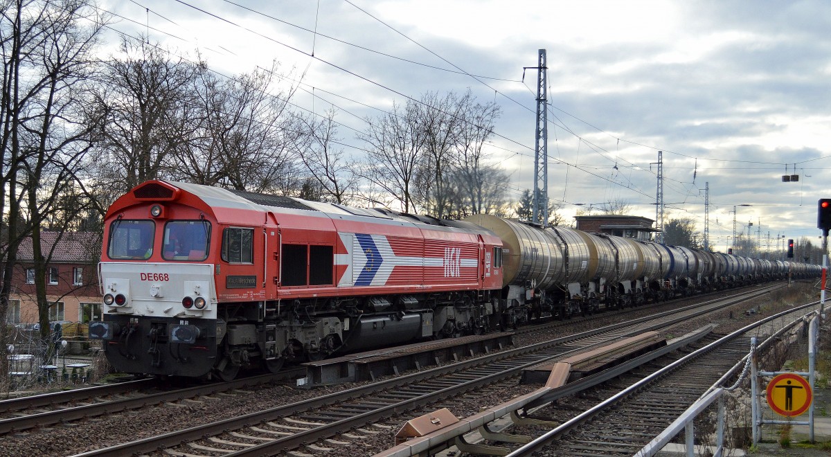 HGK/RHC DE668 (266 068-6) mit Kesselwagenzug am 13.01.15 Berlin-Karow Richtung Schwedt.