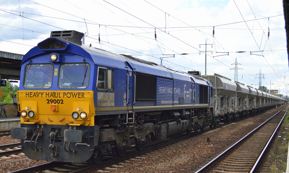 HHPI 29002/266 464-7  ROBERT JG SAVAGE  mit Schüttgutwagenzug am 29.06.16 Bf. Flughafen Berlin-Schönefeld.