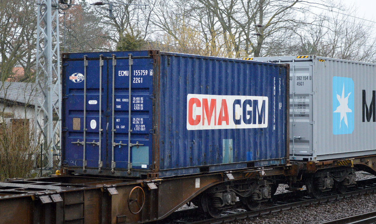 Hier mal ein kleiner 20ér Container der CMA CGM Group am 31.01.18 Berlin-Hirschgarten. 