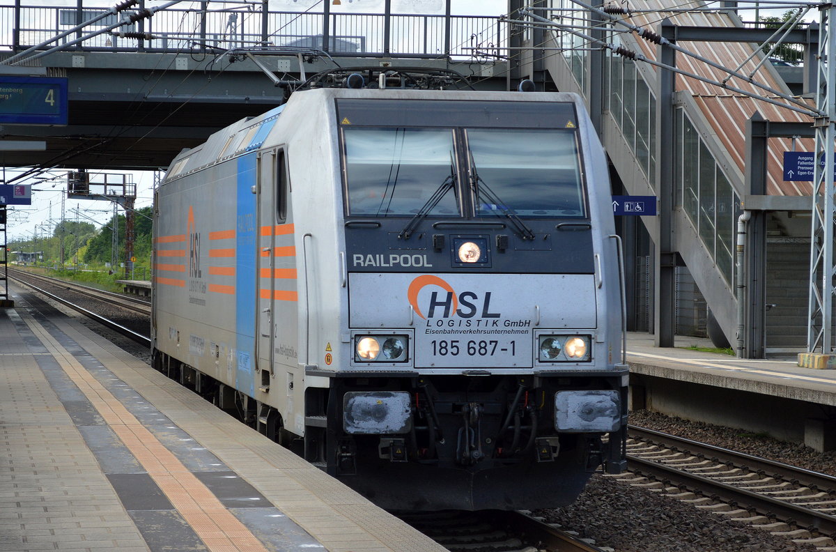 HSL mit der Railpool-Lok 185 687-1 Durchfahrt Bf. BErlin-Hohenschönhausen am 04.08.17